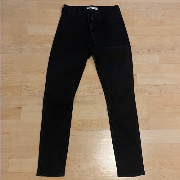 Levi Strauss Black Mid Rise Skinny Jeans Size 6 Business Casual Stretch Denim - Picture 3 of 7